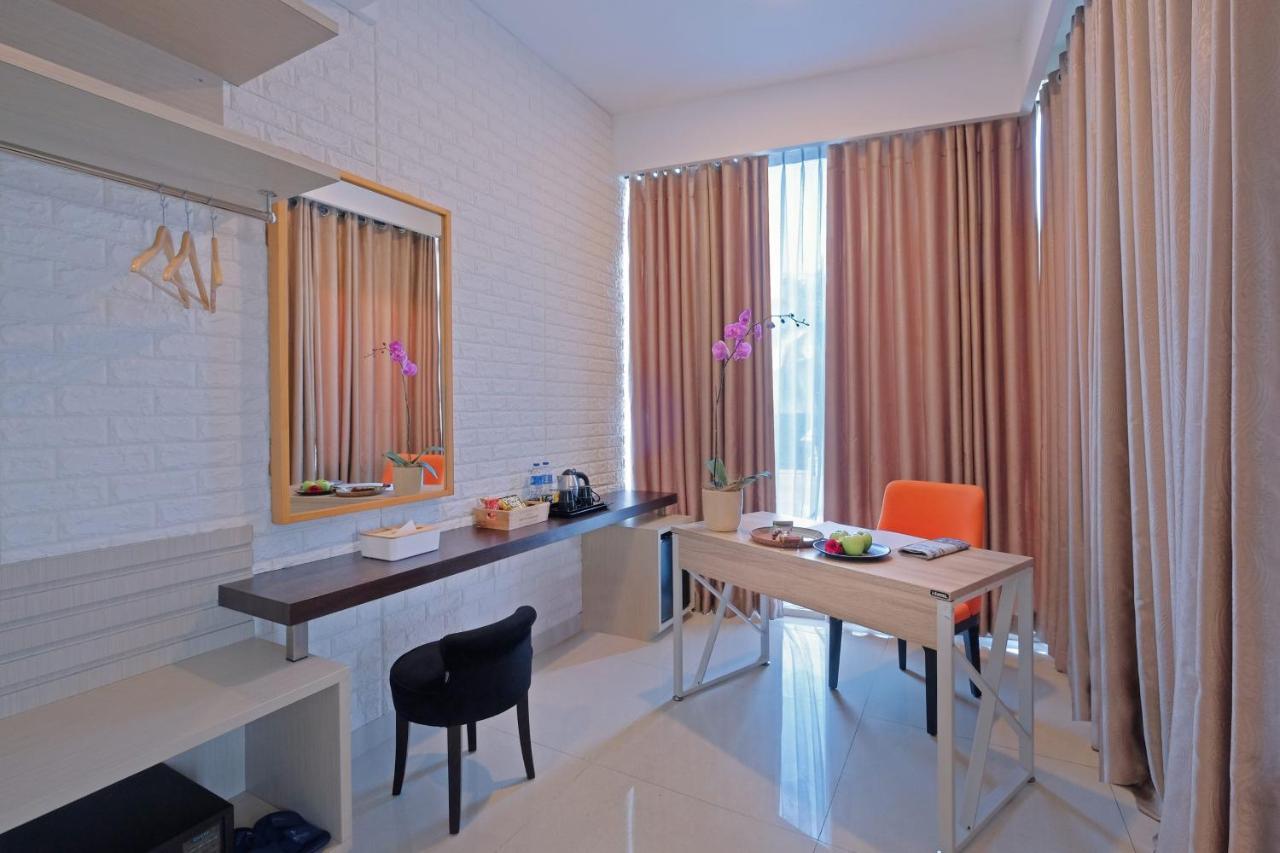 Premiere Hotel Tegal Eksteriør bilde
