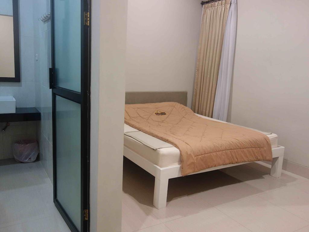 Premiere Hotel Tegal Eksteriør bilde